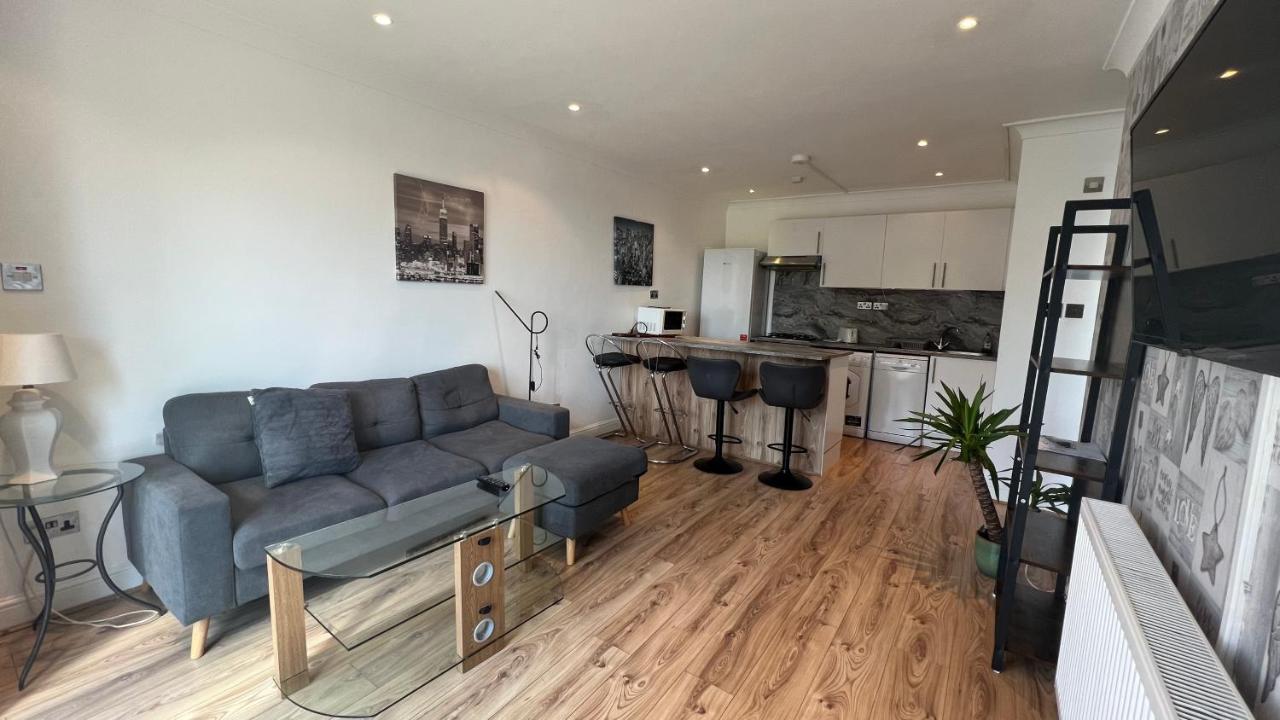 Comfy 2 Bedroom Apartments - Finchley Road, London Londres Exterior foto