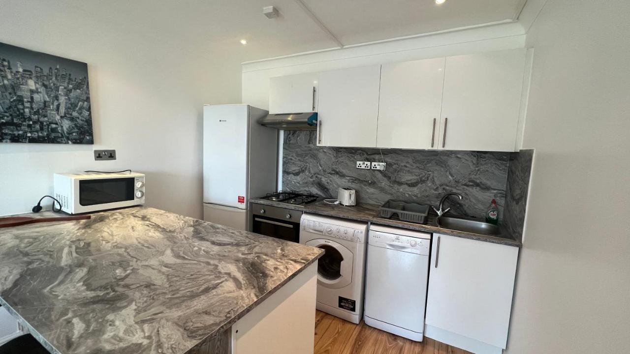 Comfy 2 Bedroom Apartments - Finchley Road, London Londres Exterior foto