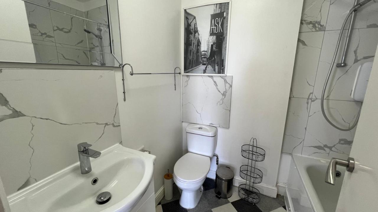Comfy 2 Bedroom Apartments - Finchley Road, London Londres Exterior foto