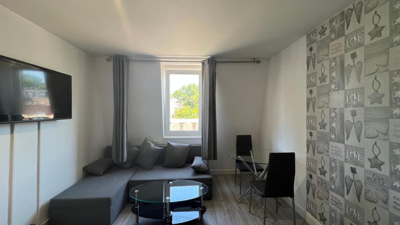 Comfy 2 Bedroom Apartments - Finchley Road, London Londres Exterior foto