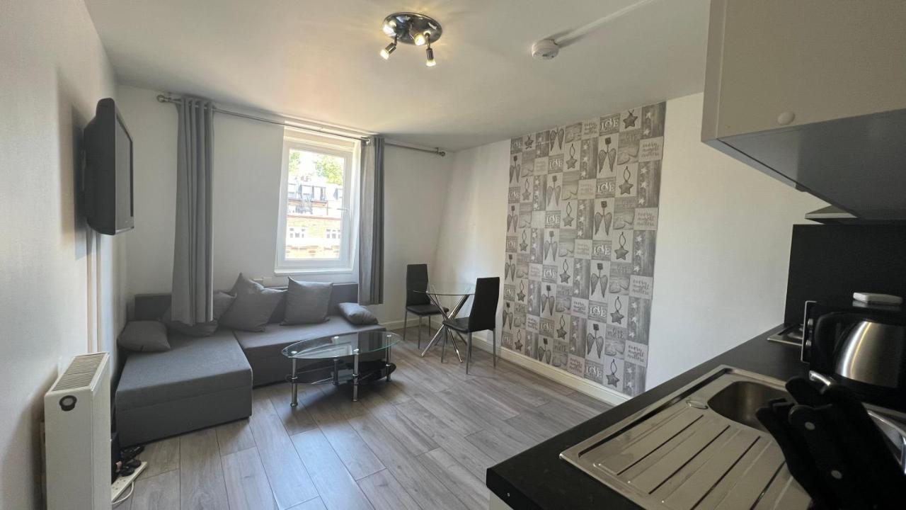 Comfy 2 Bedroom Apartments - Finchley Road, London Londres Exterior foto