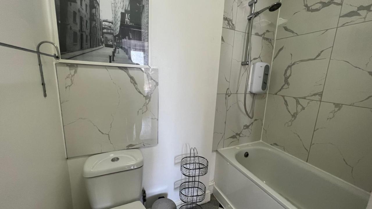 Comfy 2 Bedroom Apartments - Finchley Road, London Londres Exterior foto