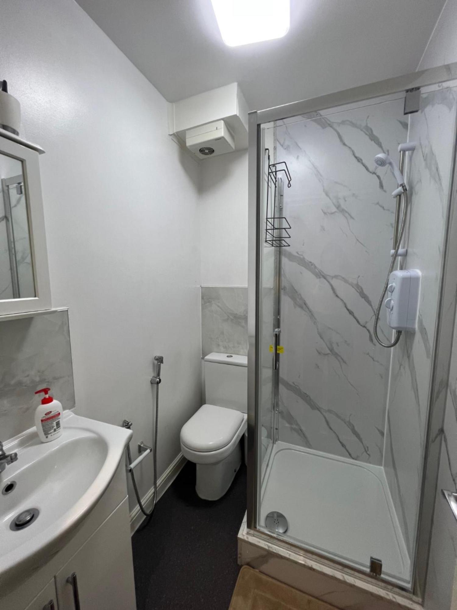 Comfy 2 Bedroom Apartments - Finchley Road, London Londres Exterior foto